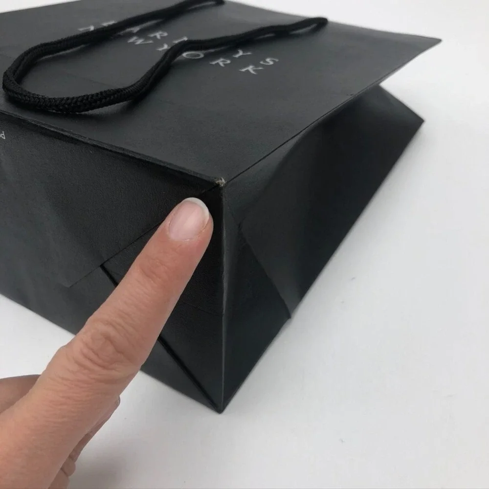 Barneys New York Authentic Black Gift Paper Shopping Bag‎ 8x9.5x4